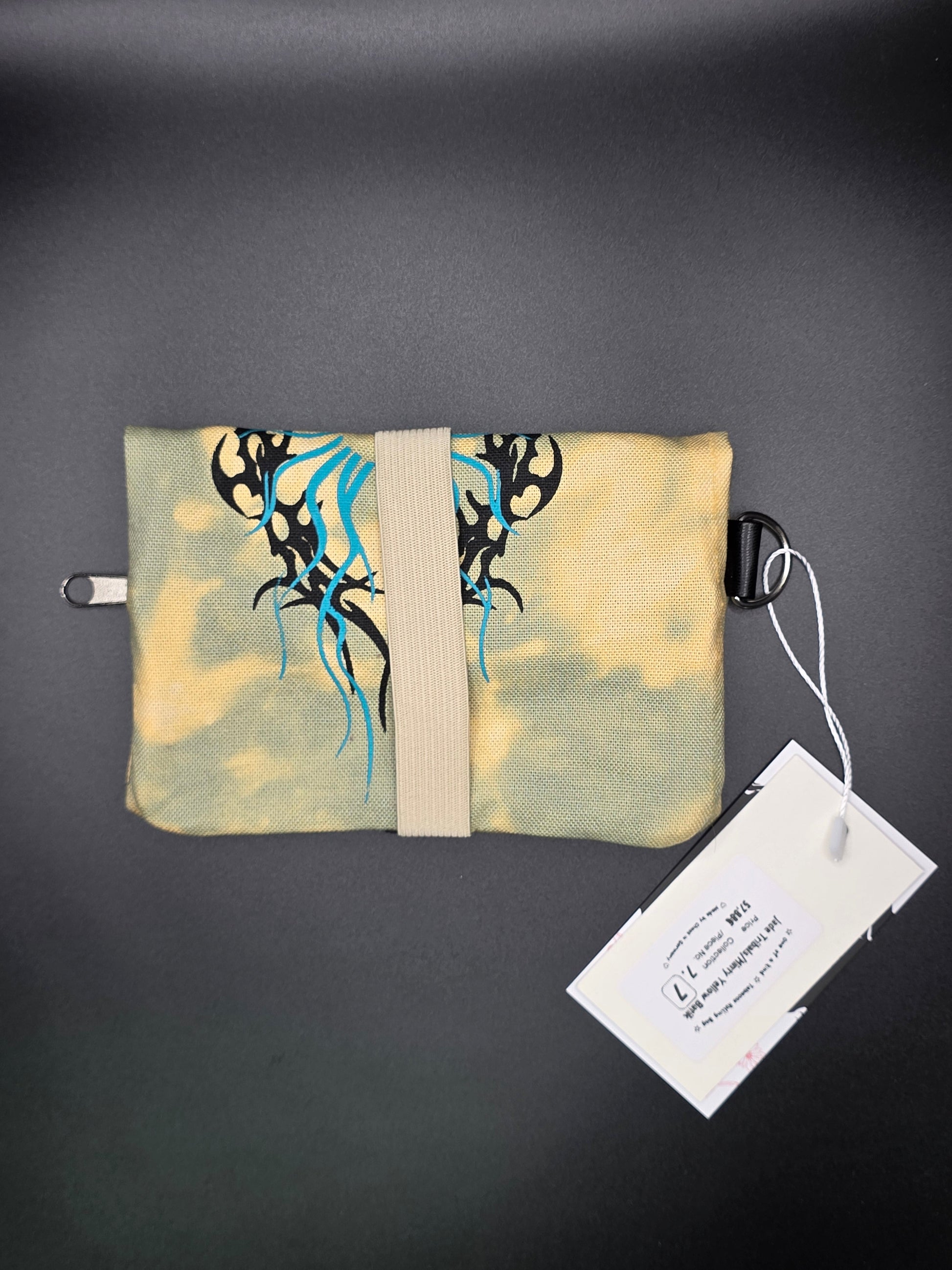 7.7 Tabacco pouch, Tribals, minty yellow batik - DIE FRECHE GÖRE