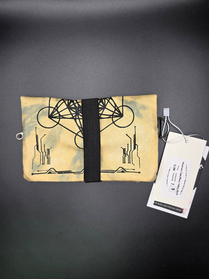 7.9 Tabacco pouch, Metatrons Cube, minty yellow batik - DIE FRECHE GÖRE