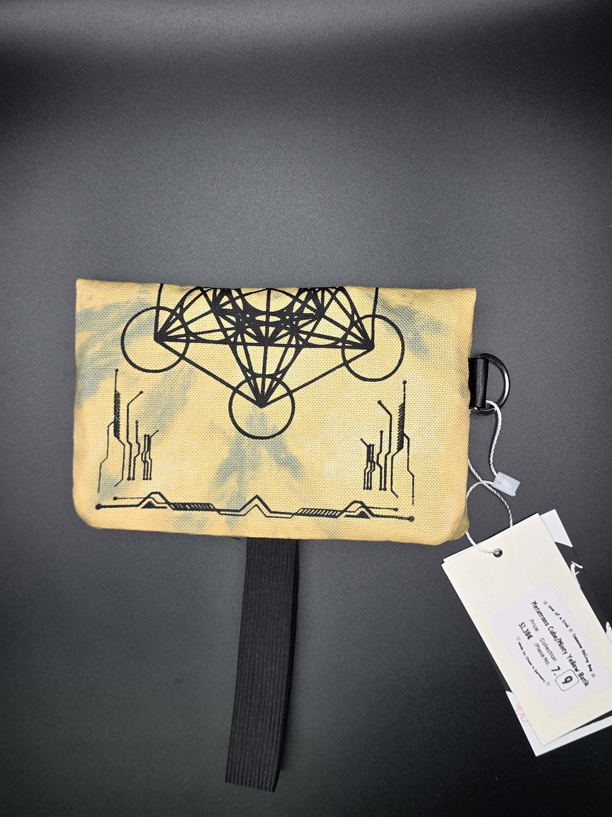 7.9 Tabacco pouch, Metatrons Cube, minty yellow batik - DIE FRECHE GÖRE