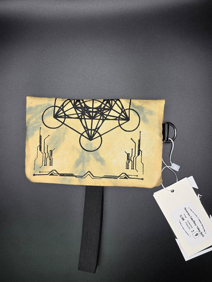 7.9 Tabacco pouch, Metatrons Cube, minty yellow batik - DIE FRECHE GÖRE