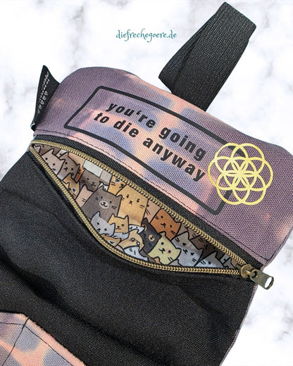 Batik „Tribals" Tabaktasche Grau / gold - Hidden Cats
