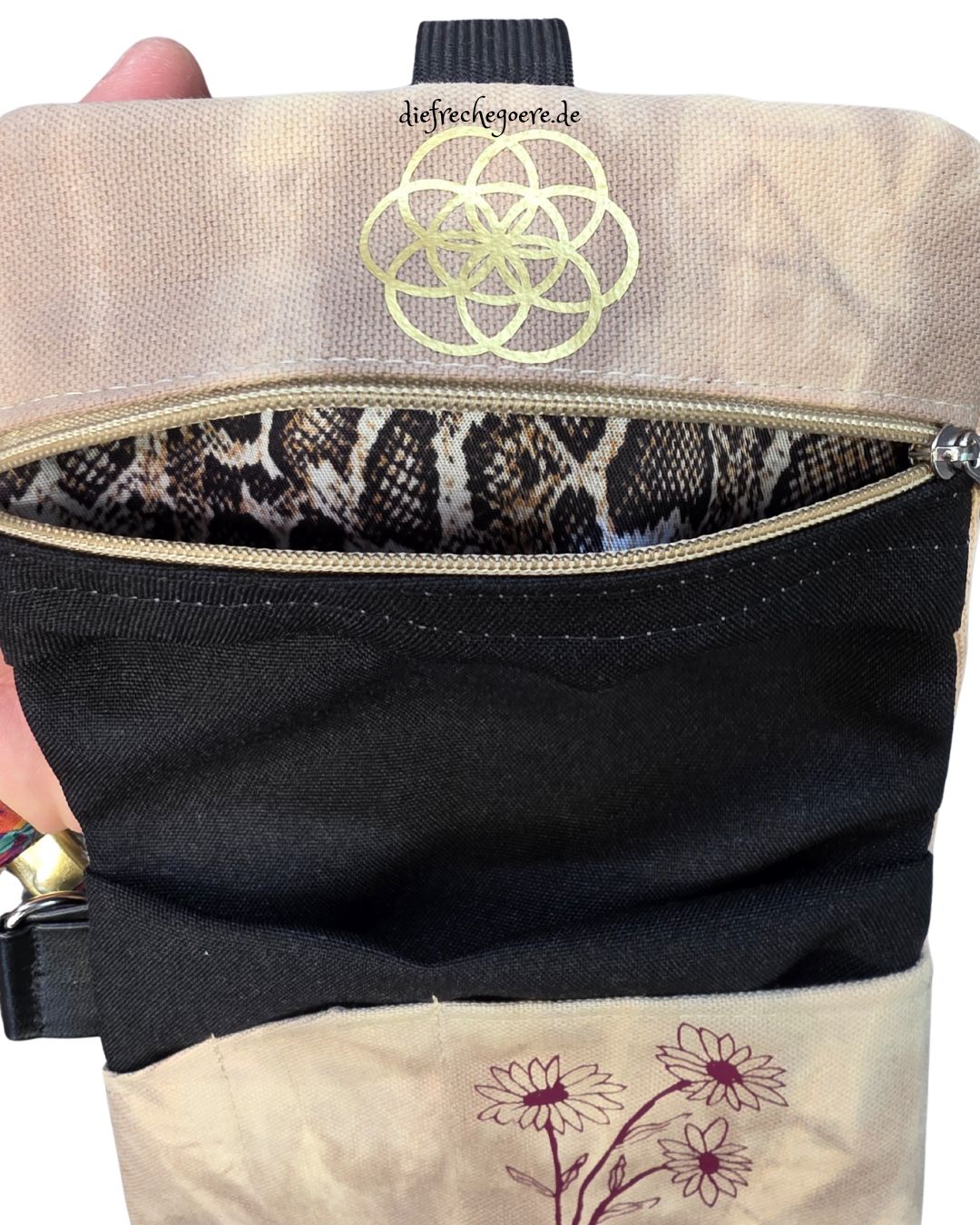 Batik „Tribals" Tabaktasche Beige / gold