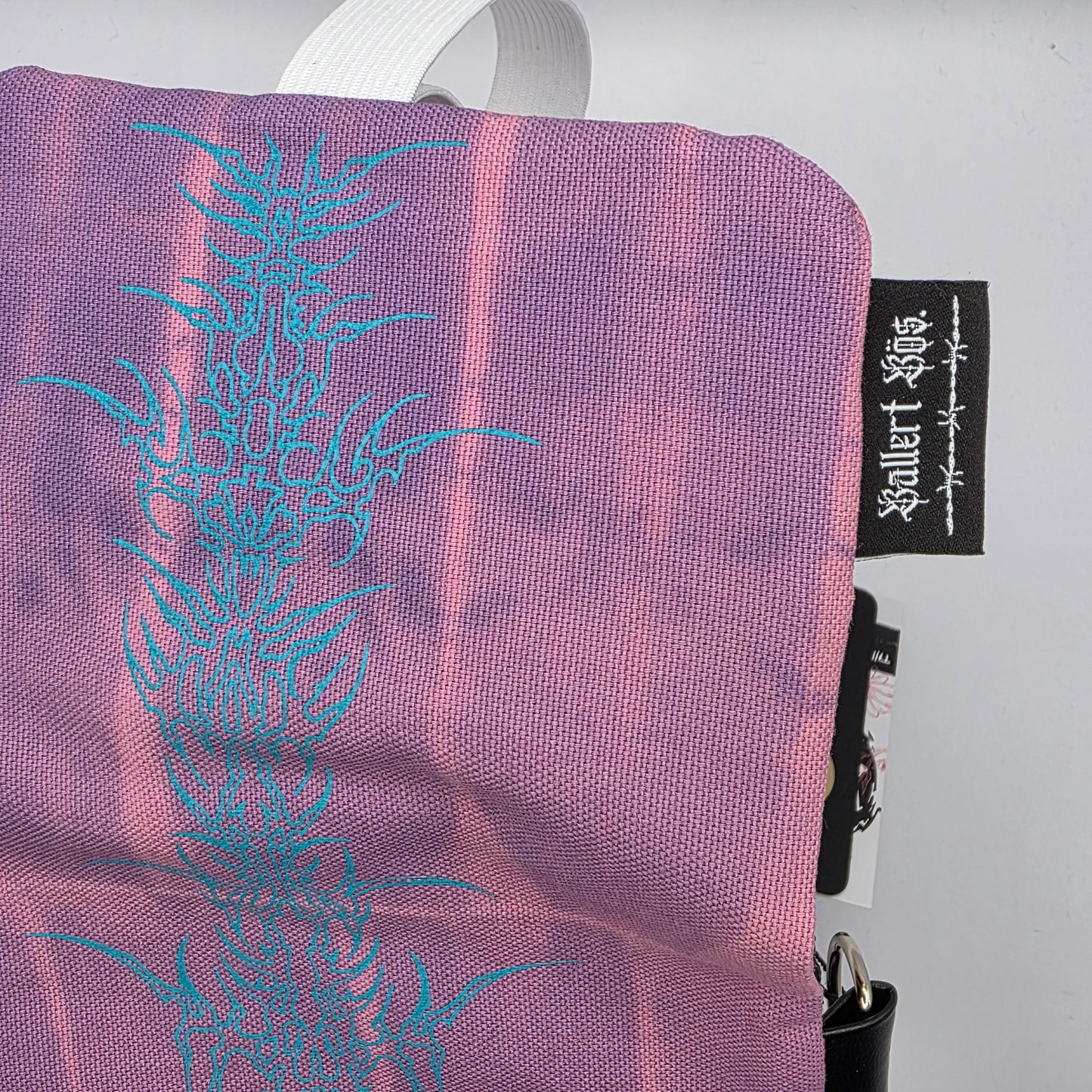 Batik „Jade Tribals" Tabaktasche Nr. 10 - DIE FRECHE GÖRE