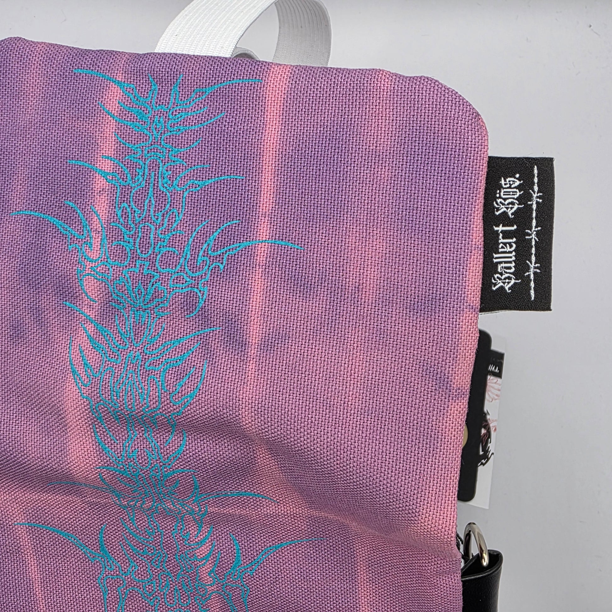 Batik „Jade Tribals" Tabaktasche Nr. 10 - DIE FRECHE GÖRE