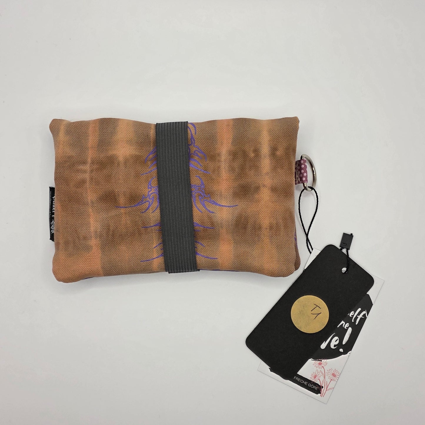 Batik „Tribals" Tabaktasche Nr. 1 (Juni) - DIE FRECHE GÖRE