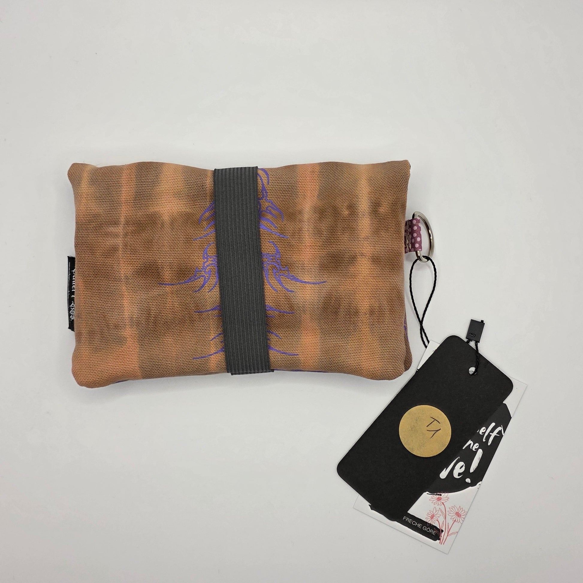Batik „Tribals" Tabaktasche Nr. 1 (Juni) - DIE FRECHE GÖRE