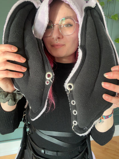 Floof Hooded Bunny Holsterbag - Flieder, schwarz - DIE FRECHE GÖRE