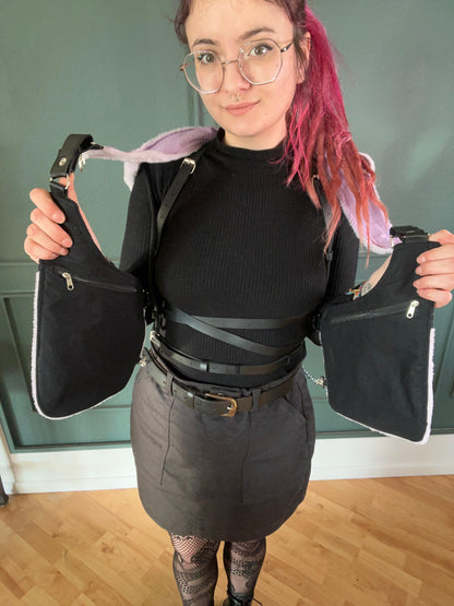 Floof Hooded Bunny Holsterbag - Flieder, schwarz - DIE FRECHE GÖRE