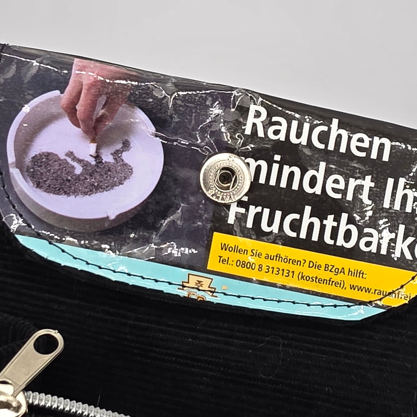 Geldbeutel (Upcycled Trash) Nr. 13 - Shrooms Inside - DIE FRECHE GÖRE