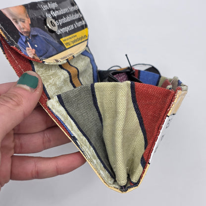 Geldbeutel (Upcycled Trash) Nr. 14 - Pink Points Inside - DIE FRECHE GÖRE