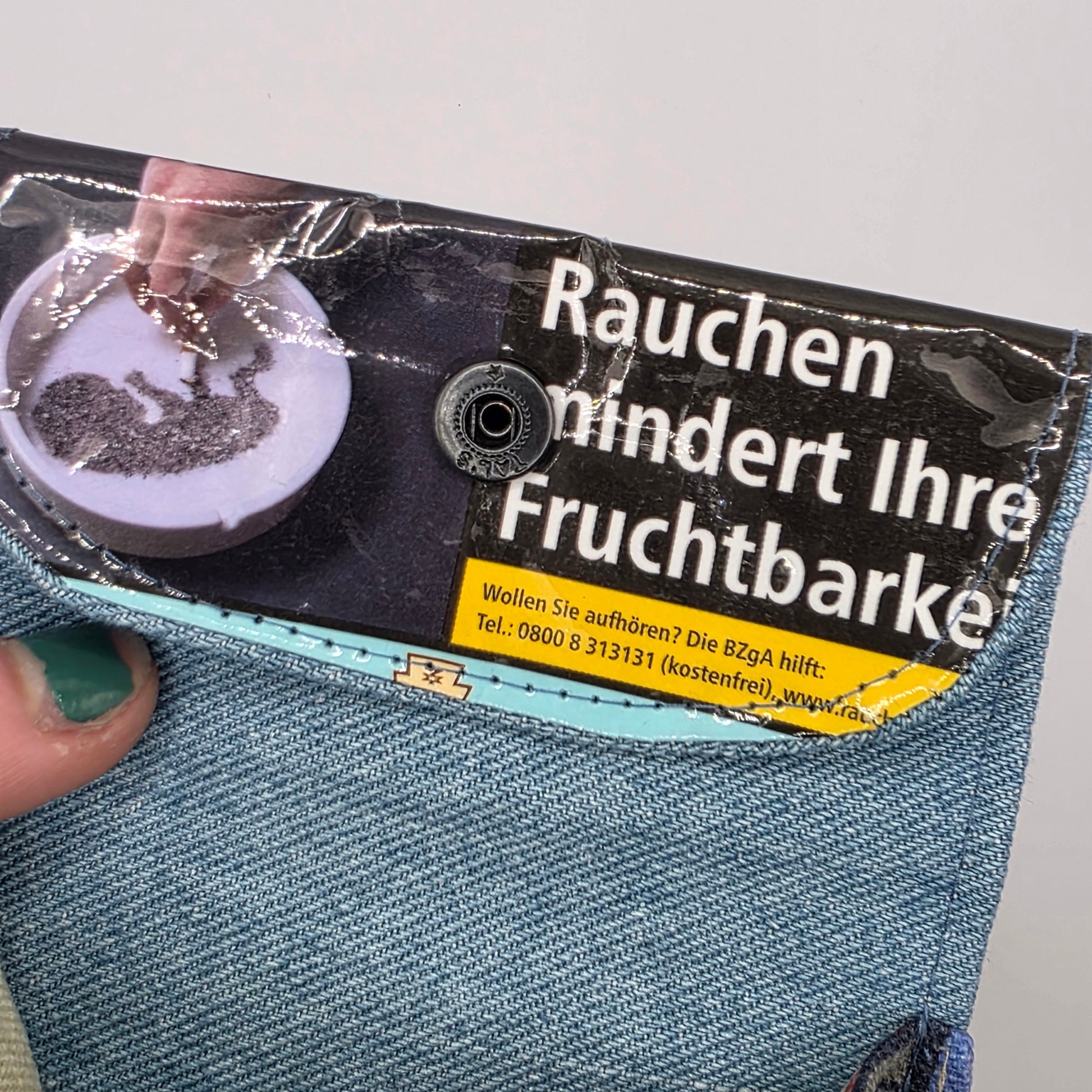 Geldbeutel (Upcycled Trash) Nr. 15 - Cats Inside - DIE FRECHE GÖRE