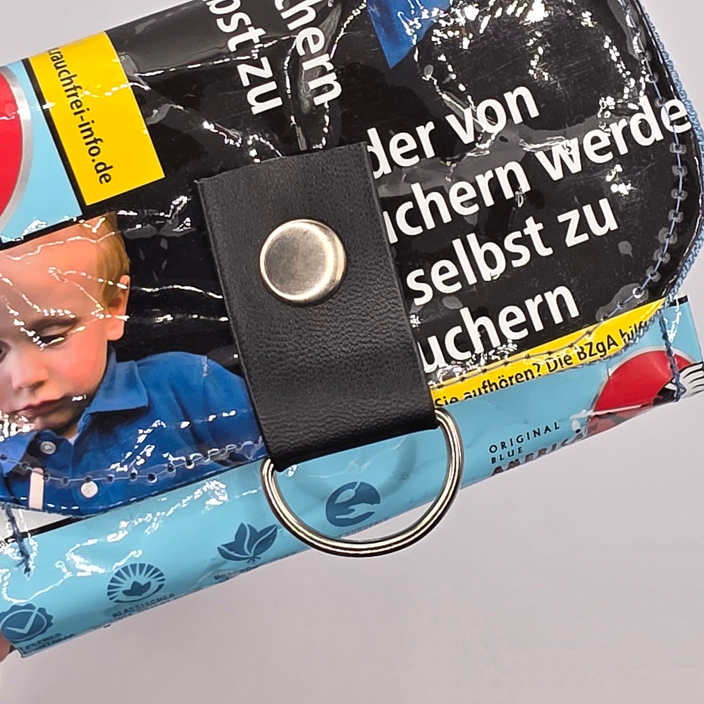 Geldbeutel (Upcycled Trash) Nr. 6 - Cats Inside - DIE FRECHE GÖRE