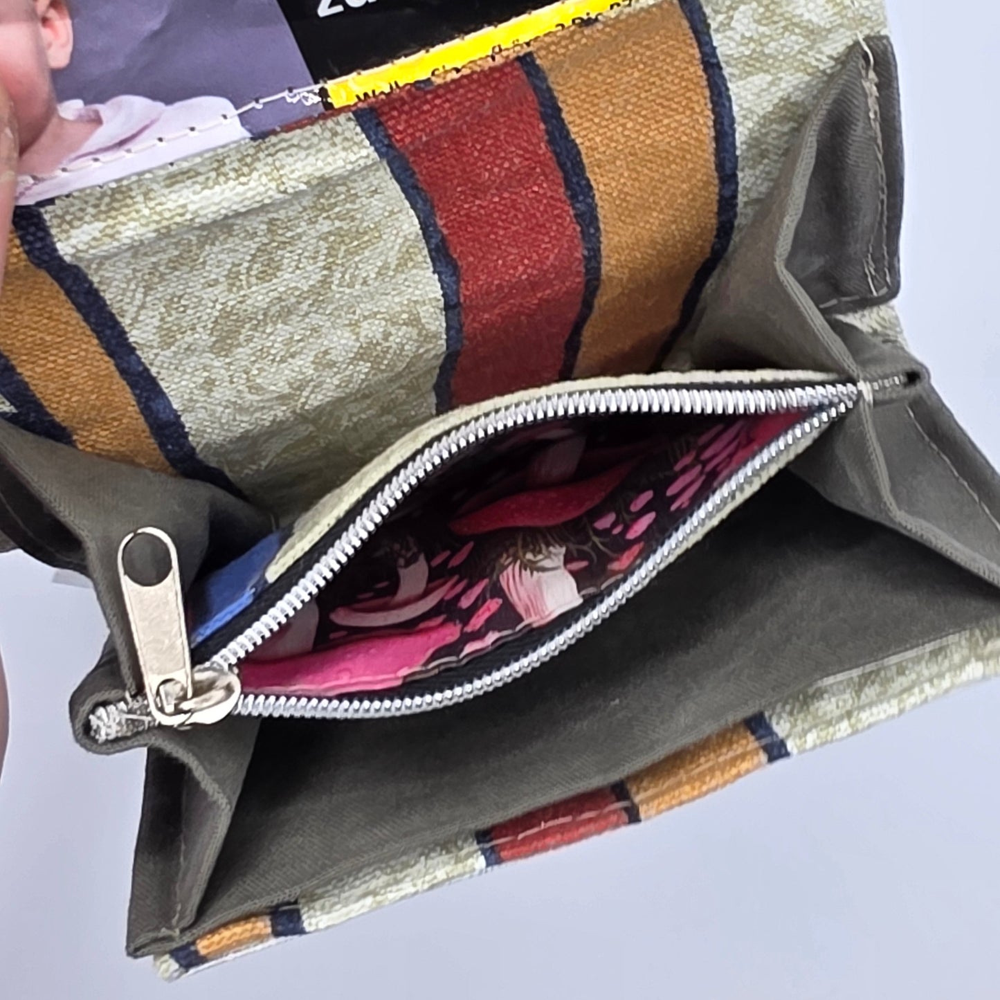 Geldbeutel (Upcycled Trash) Nr. 8 - Shrooms Inside - DIE FRECHE GÖRE