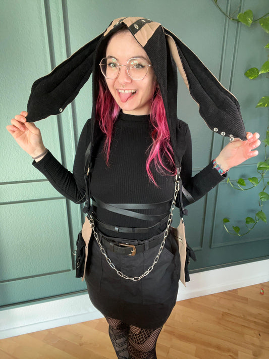 Hooded Bunny Holsterbag - Schwarz Cord mit beige - DIE FRECHE GÖRE