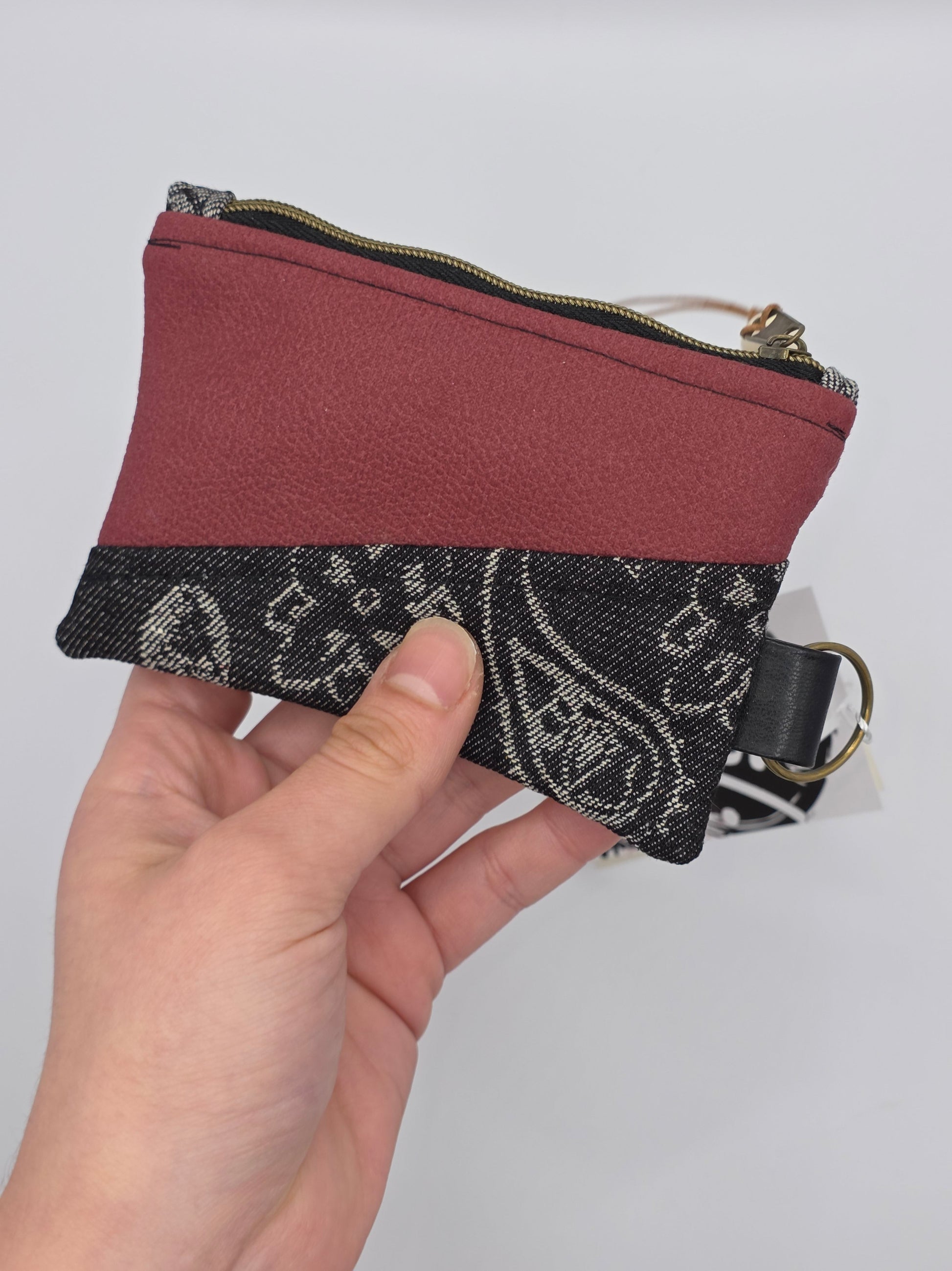 Mini Zip Wallet - Red - Cats & Dogs - DIE FRECHE GÖRE