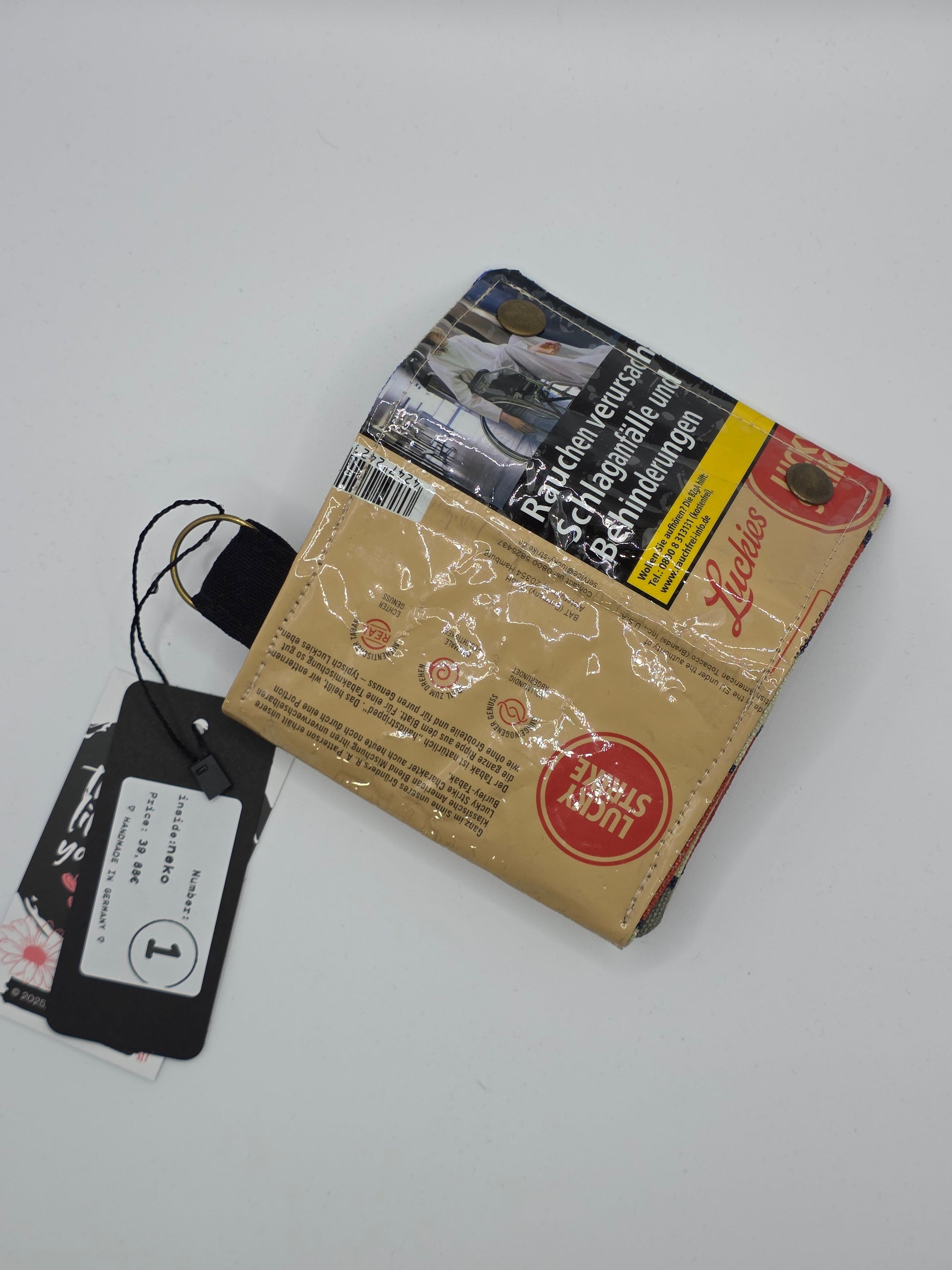 Nr.1 upcycling wallet - NEKO - DIE FRECHE GÖRE