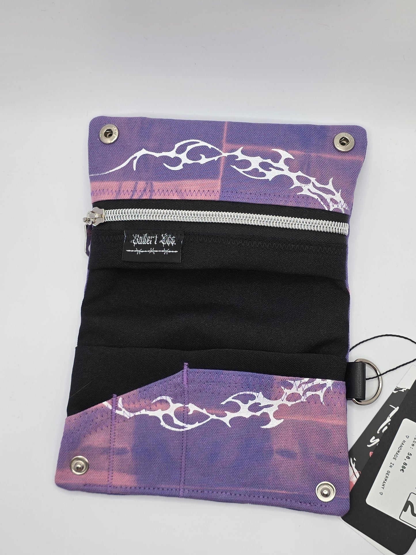 Nr.2 Tabacco pouch - purple batik - DIE FRECHE GÖRE