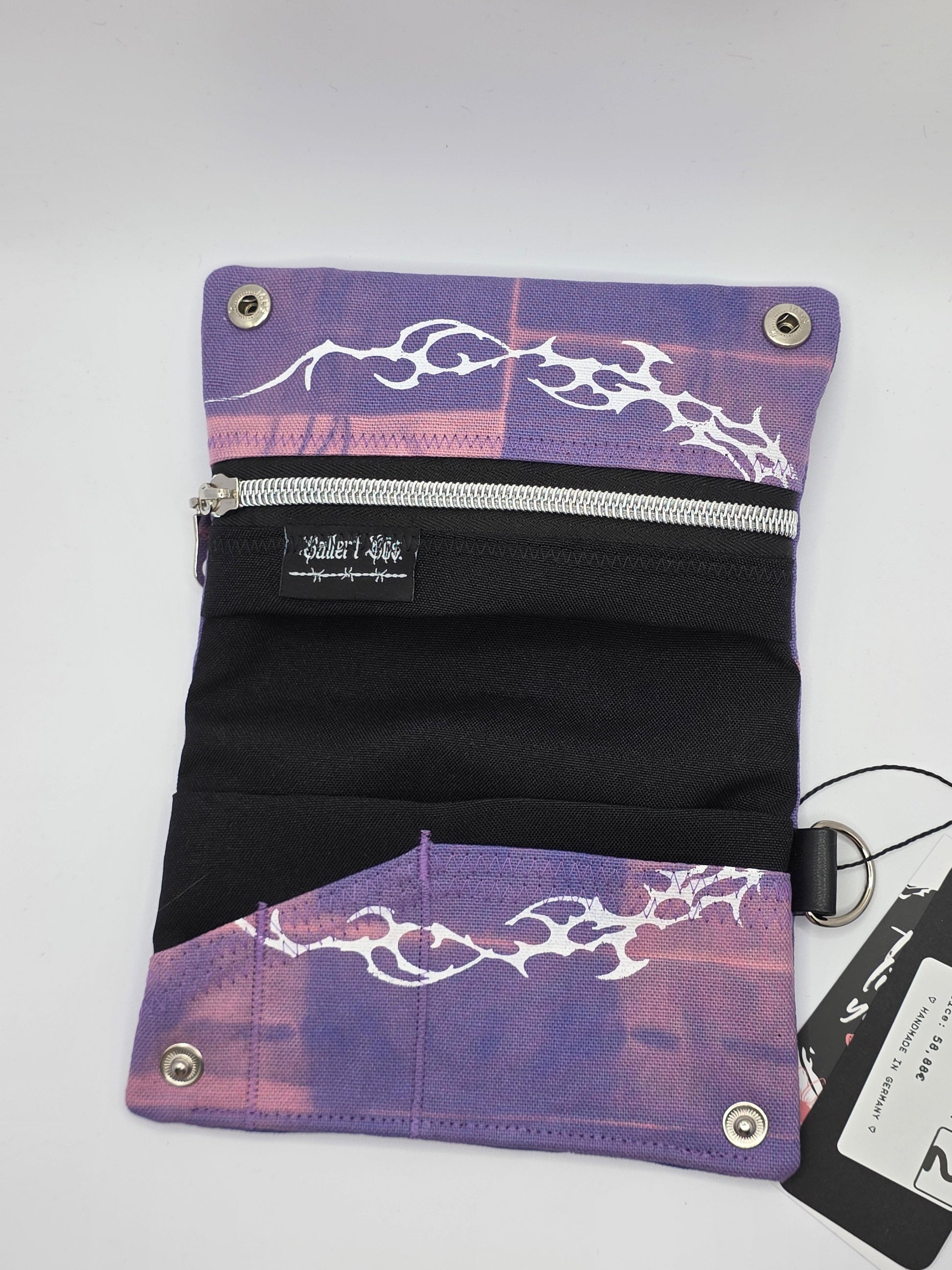 Nr.2 Tabacco pouch - purple batik - DIE FRECHE GÖRE