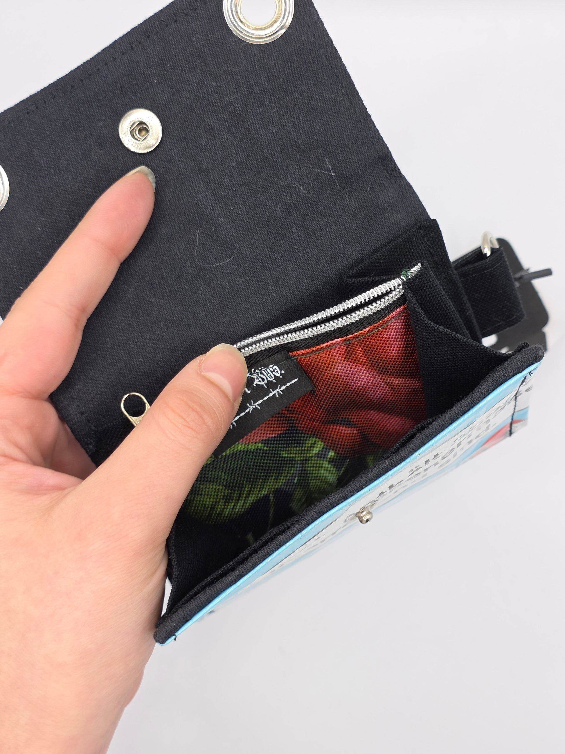 Nr.2 upcycling wallet - SHROOMS - DIE FRECHE GÖRE