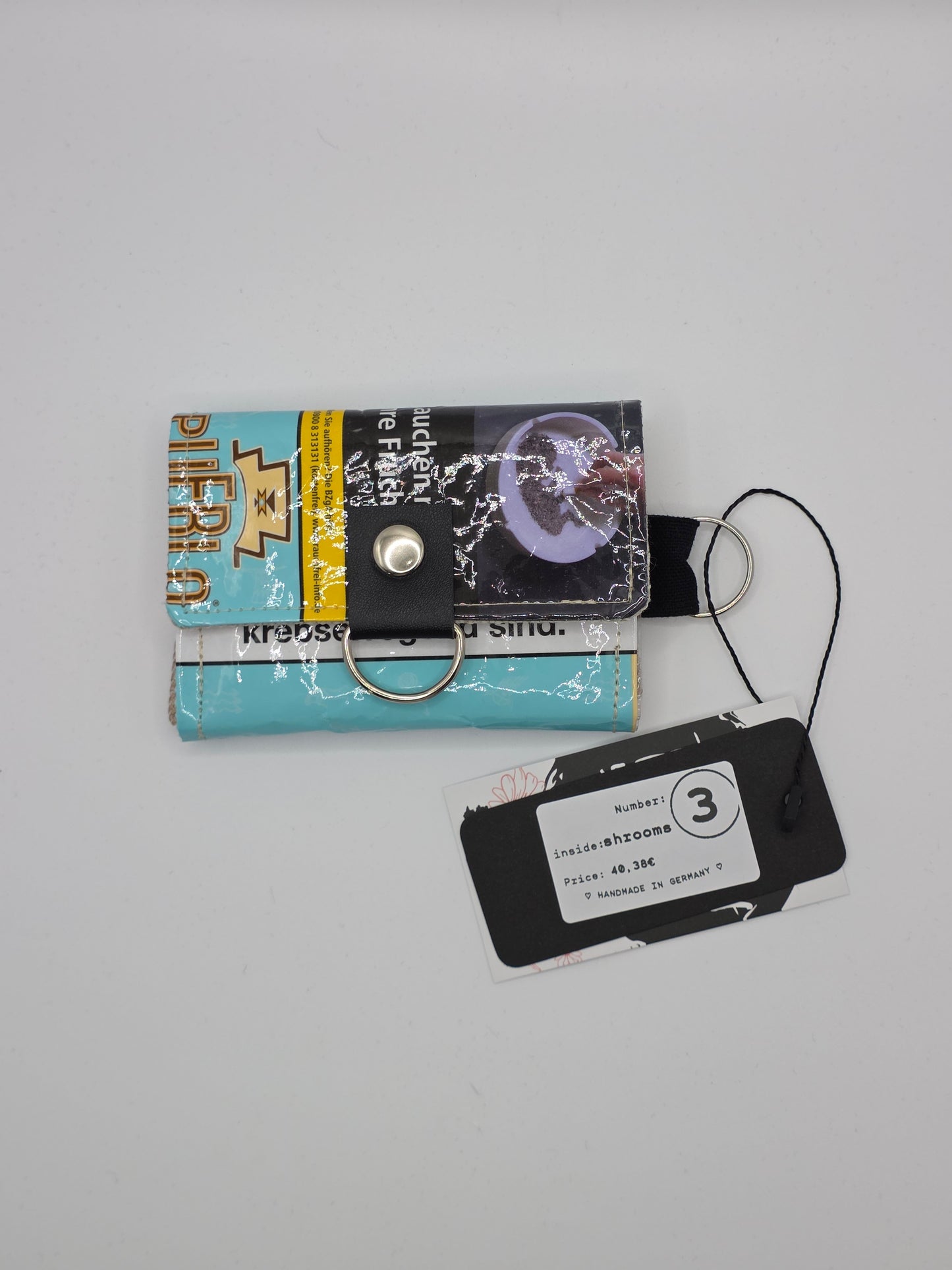 Nr.3 upcycling wallet - SHROOMS - DIE FRECHE GÖRE