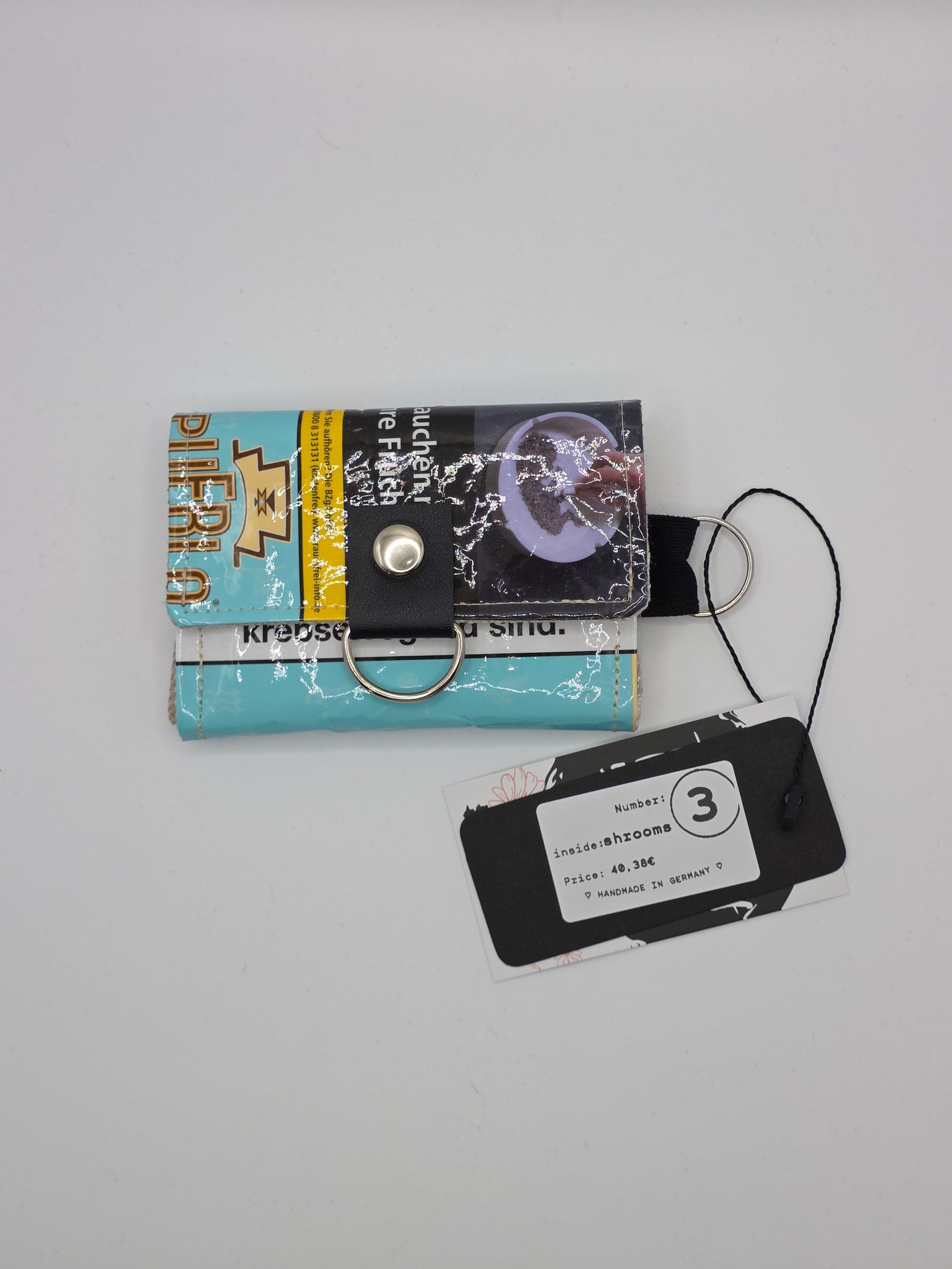 Nr.3 upcycling wallet - SHROOMS - DIE FRECHE GÖRE