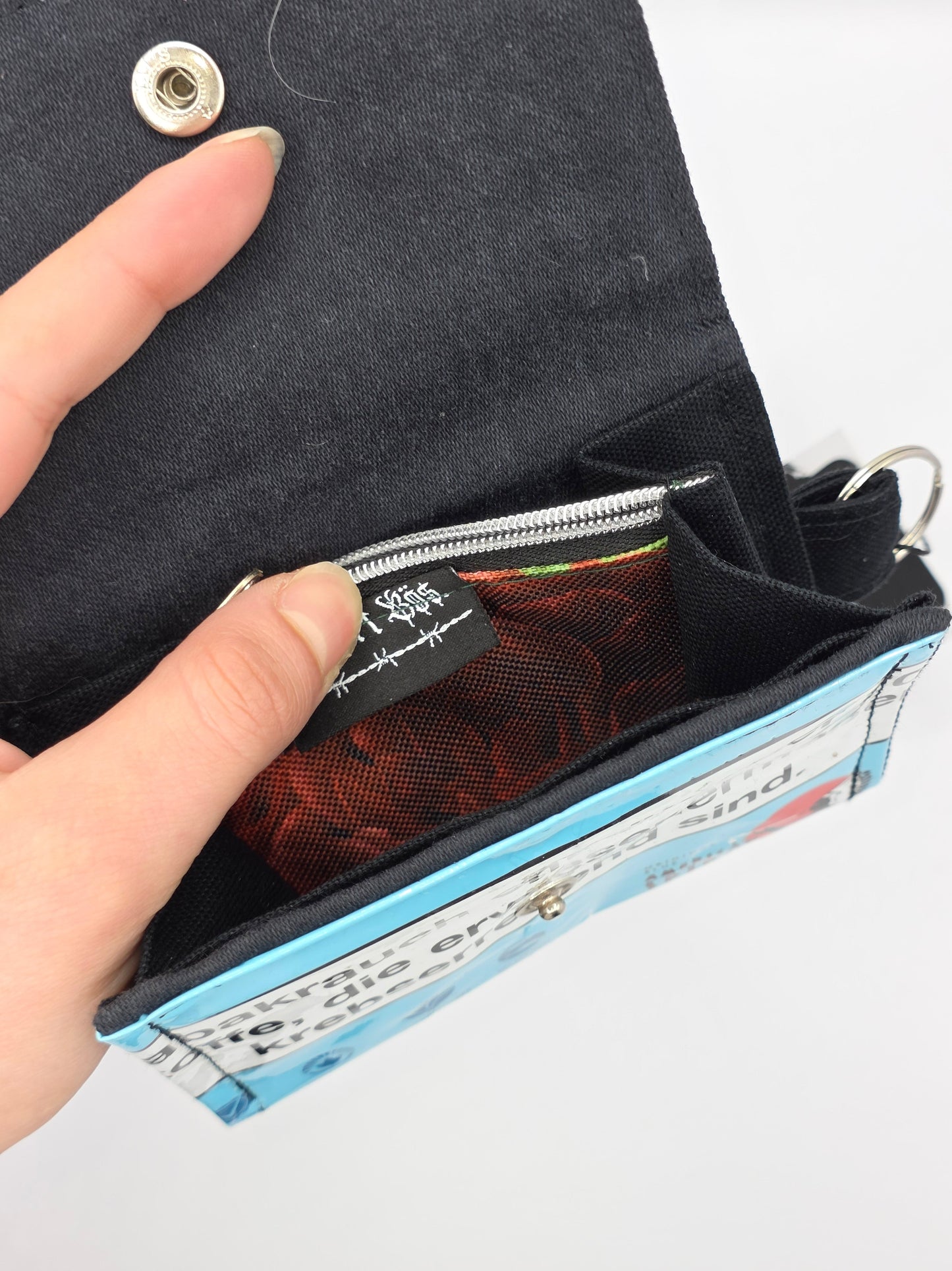 Nr.5 upcycling wallet - GREEN CATS - DIE FRECHE GÖRE