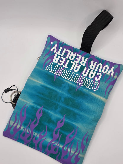 Nr.6 Tabacco pouch - blue batik - DIE FRECHE GÖRE