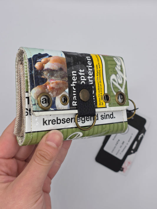 Nr.6 upcycling wallet - CATS - DIE FRECHE GÖRE