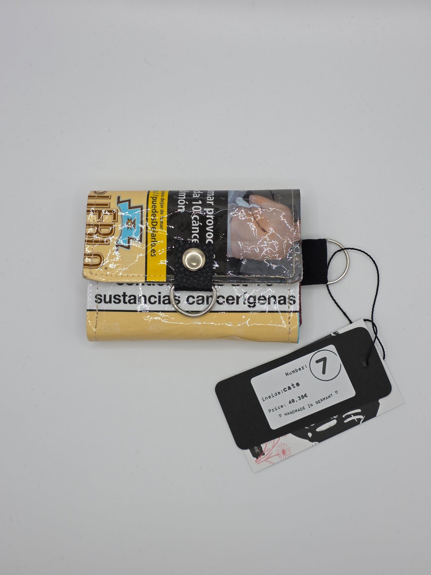 Nr.7 upcycling wallet - CATS - DIE FRECHE GÖRE