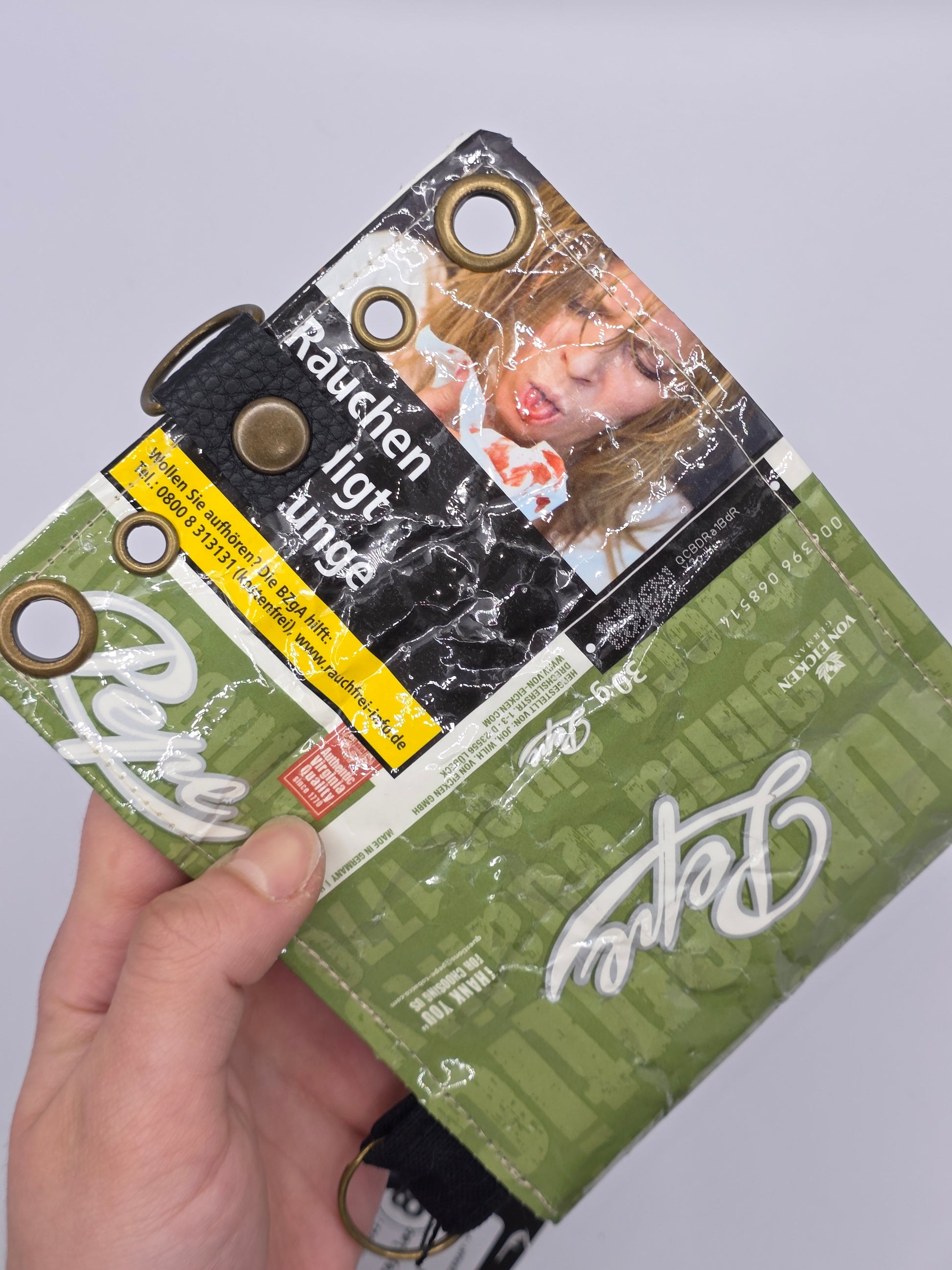 Nr.8 upcycling wallet - LEO GRAY - DIE FRECHE GÖRE