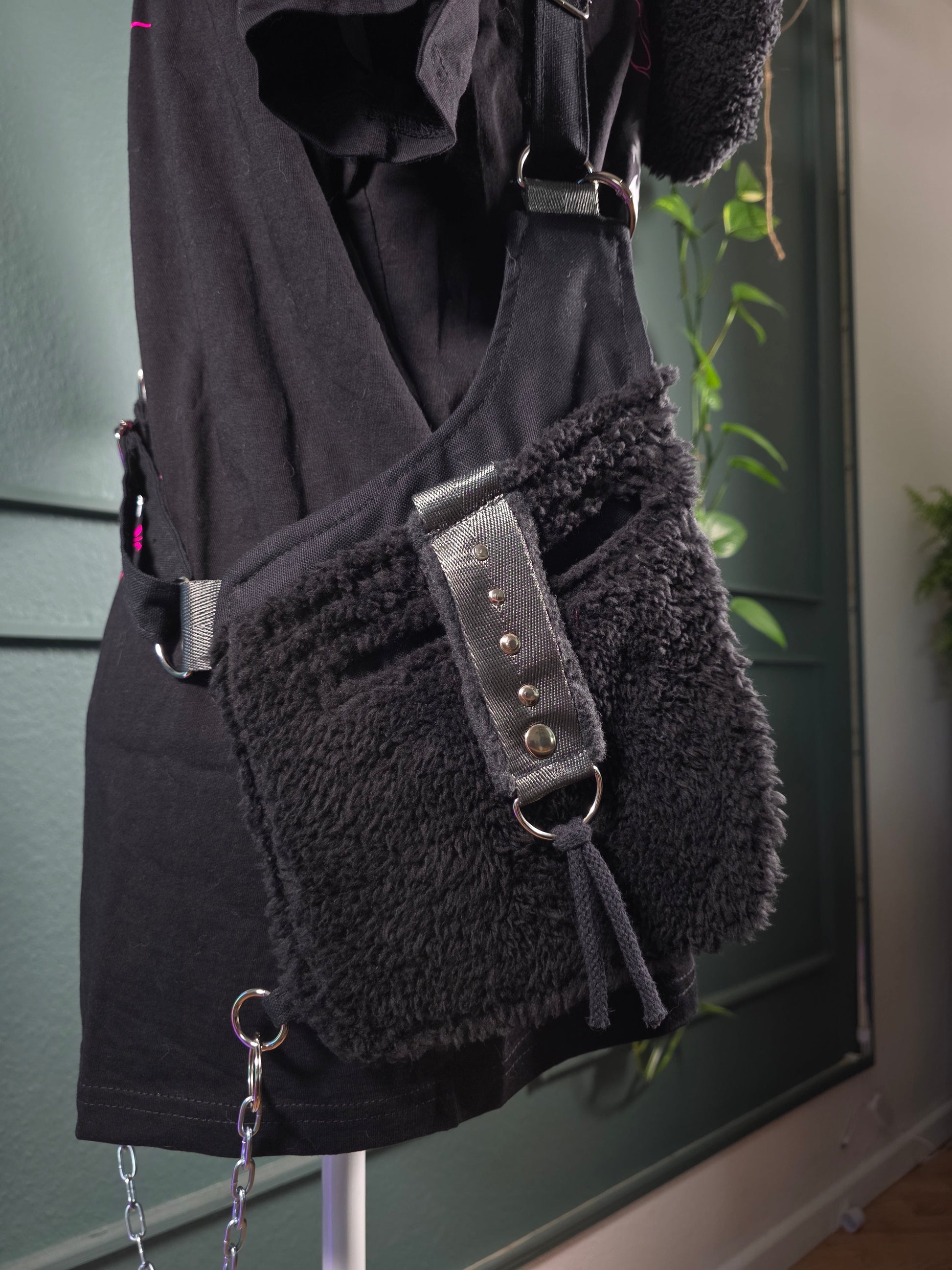 Pierced Bunny Holster Bag Midnight Grau - DIE FRECHE GÖRE