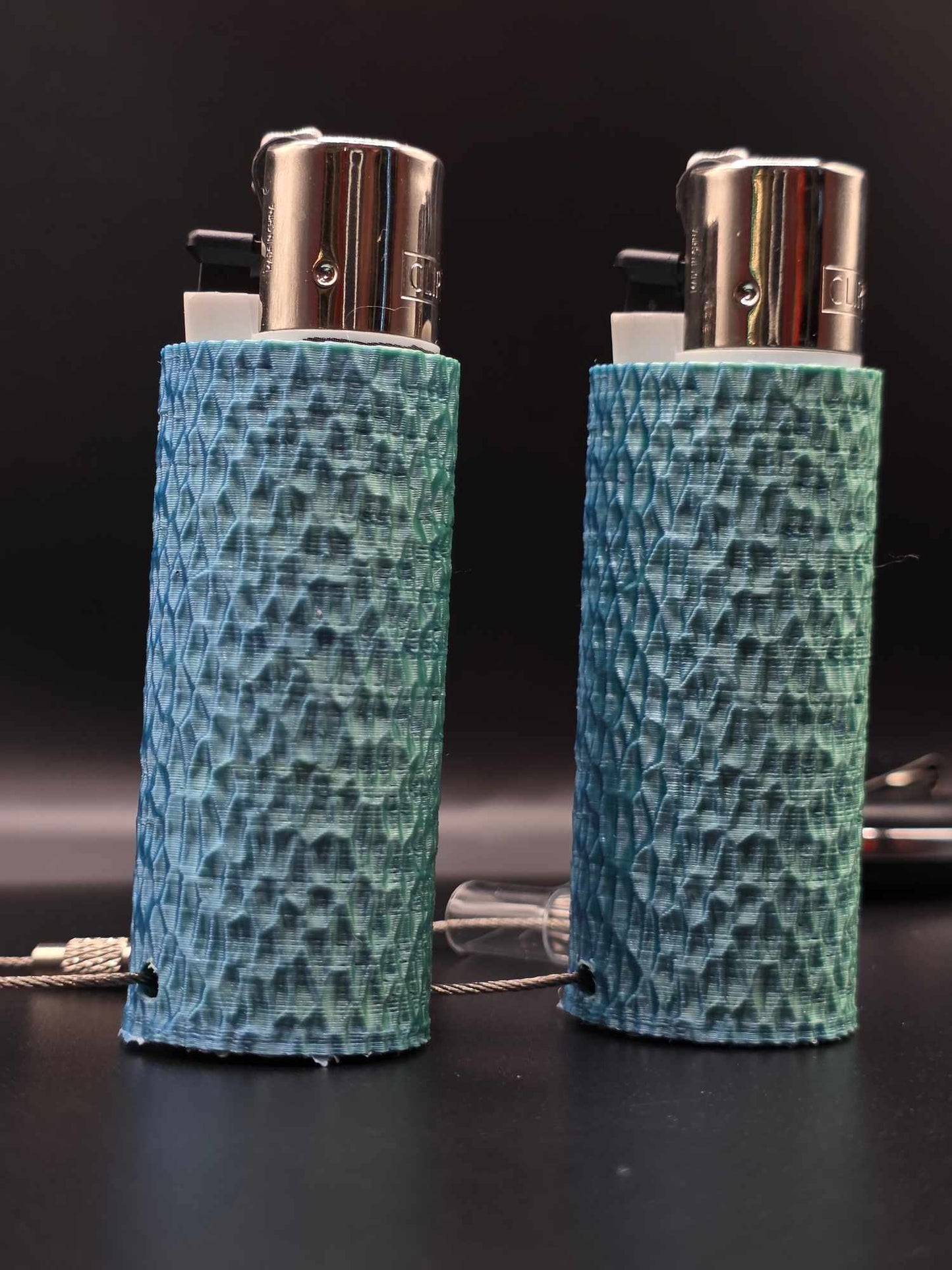 Trippy 3D Feuerzeug, ripples, hell blau-grün