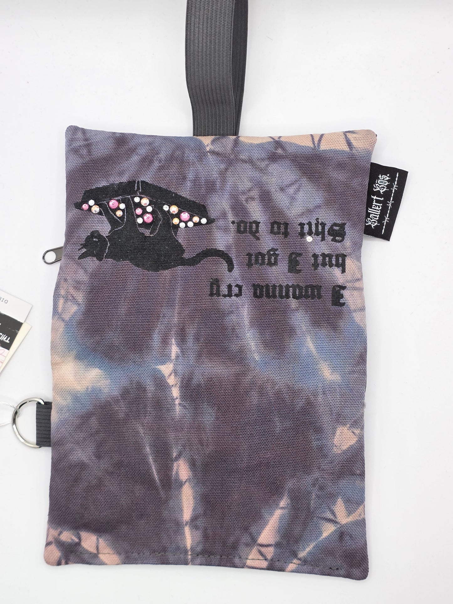 3.15 Tabacco pouch, Cry, gray batik