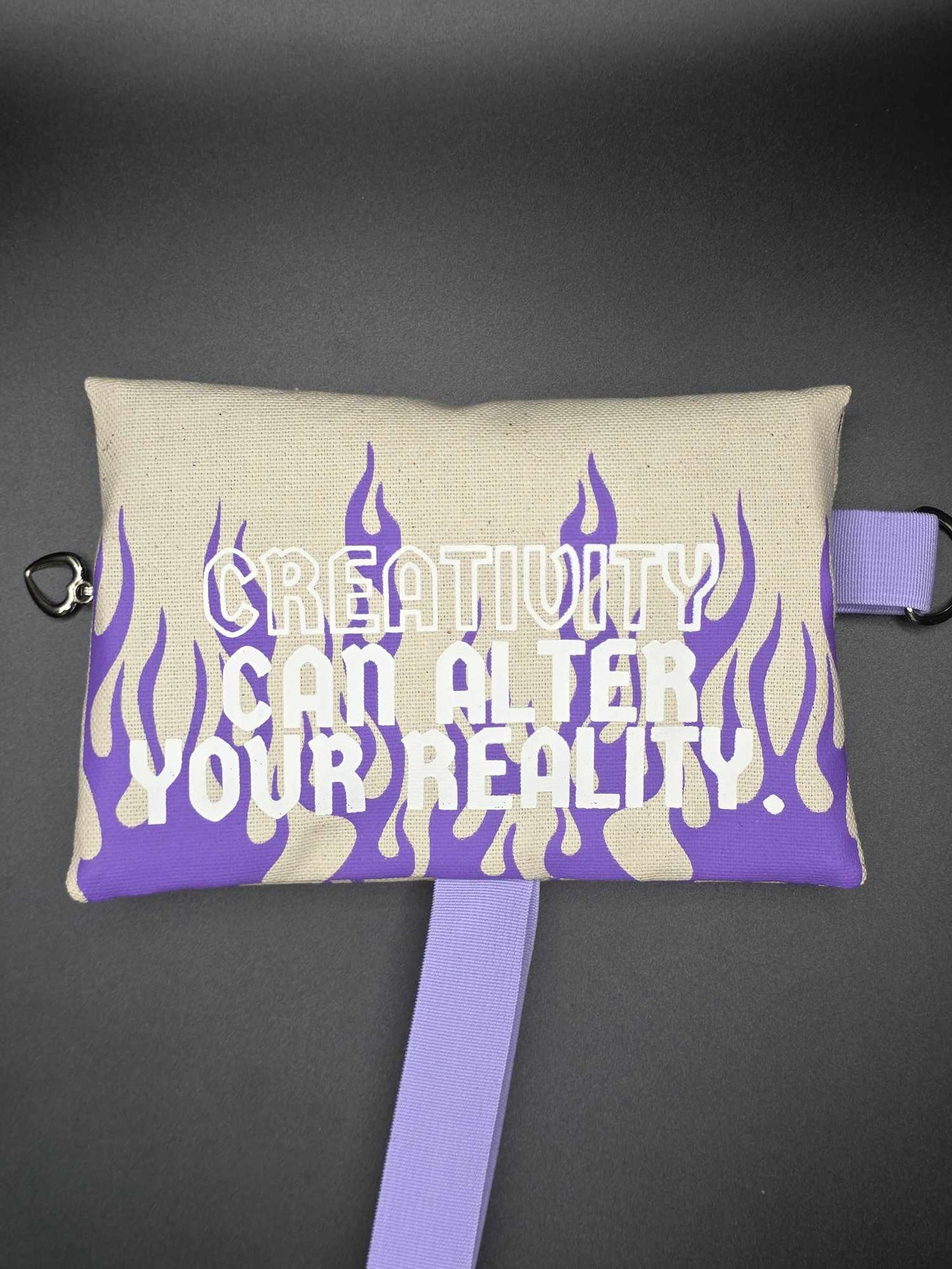 TT13.10 Tabacco pouch, creative flames