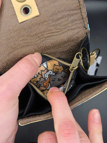 10.10 wallet - upcycled, beige cats