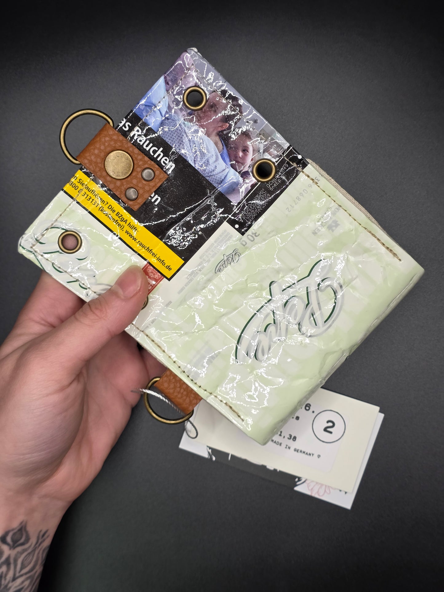 6.2 upcycling wallet - CATS