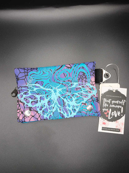 TT9.9 Tabacco pouch, Trippy Butterfly
