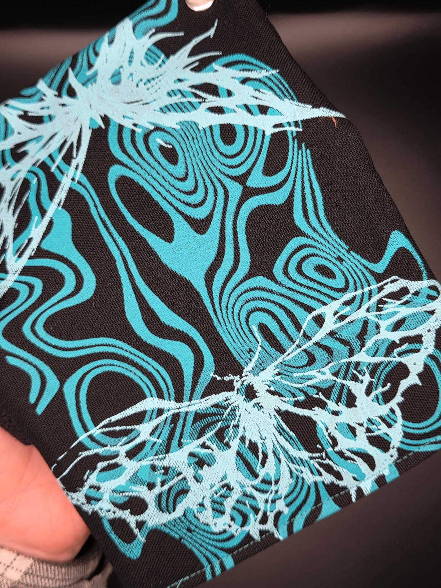 TT9.7 Tabacco pouch, Trippy Butterfly