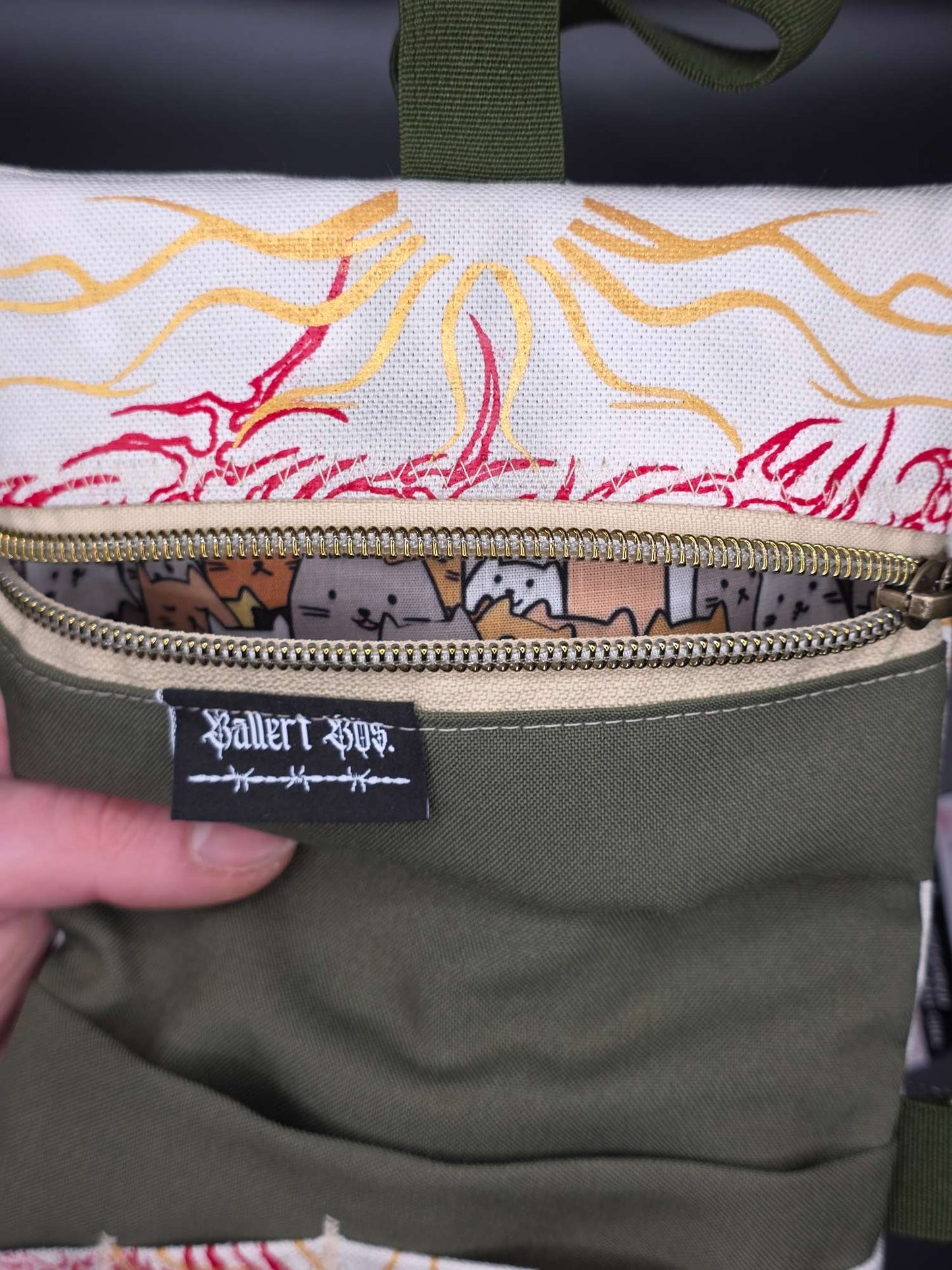 TT10.4 Tabacco pouch, Tribals