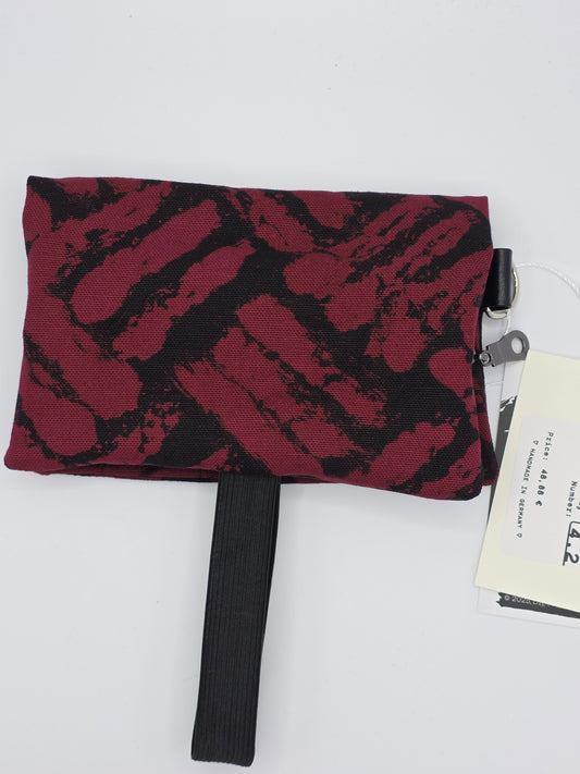 4.2 Tabacco pouch - basic - black purple bleach pattern