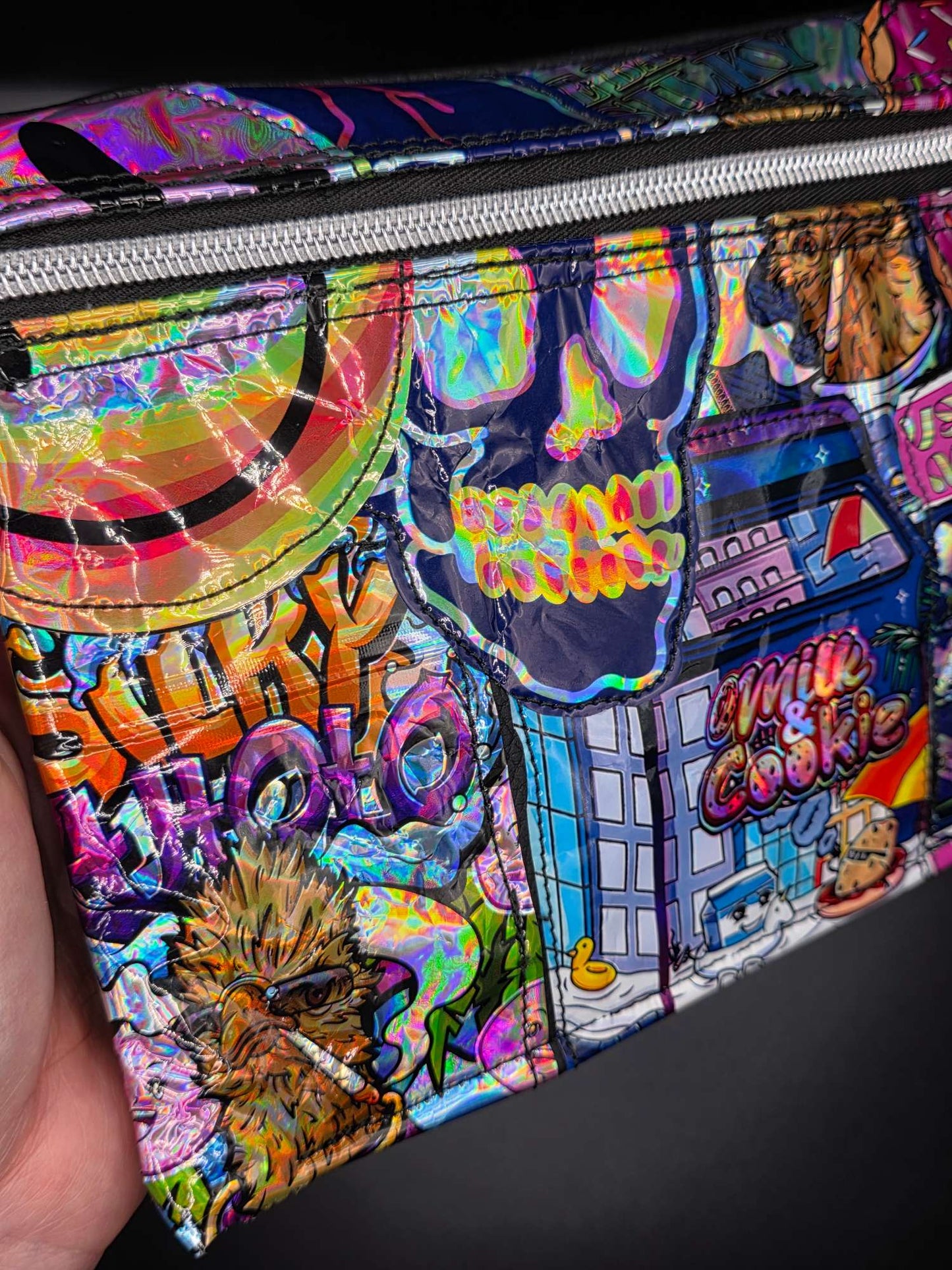 TB1.6 Trippy Zip Bag - upcycled *B-Ware*