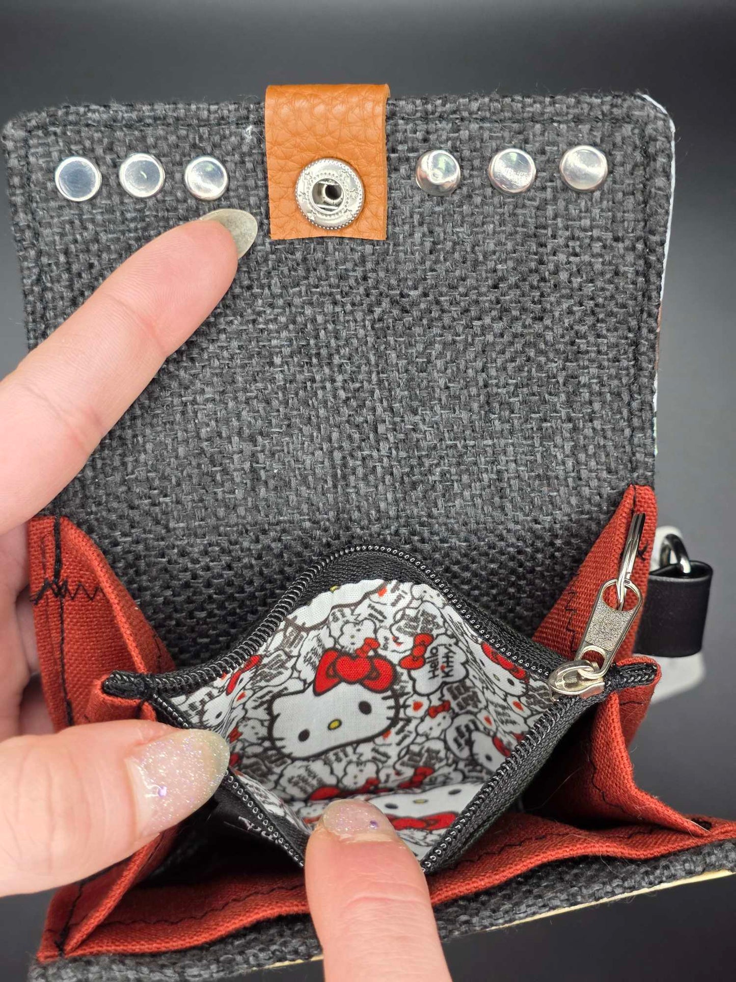 W11.9 wallet - upcycled, Hallo Katze inside