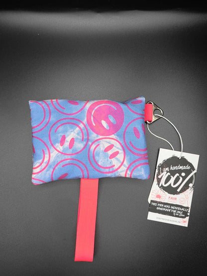 TT9.2 Tabacco pouch, Smileys