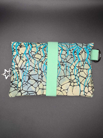 TT13.4 Tabacco pouch, tribals blue