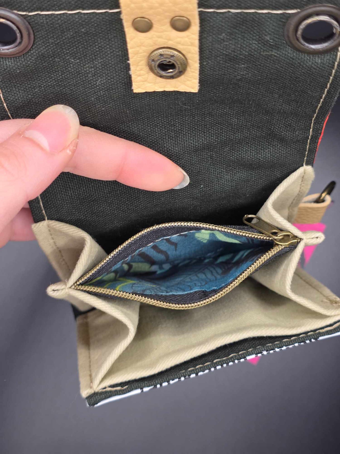 W16.14 wallet - upcycled, jungle