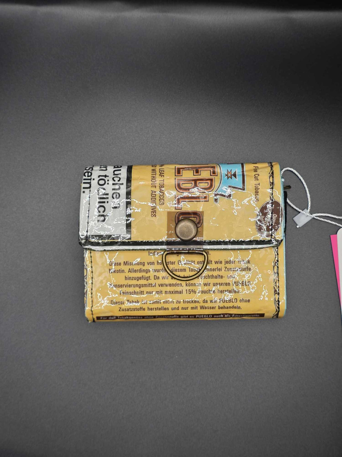 W22.1 Geldbeutel - upcycled, mit Kartenfächer