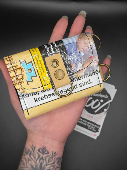 10.10 wallet - upcycled, beige cats