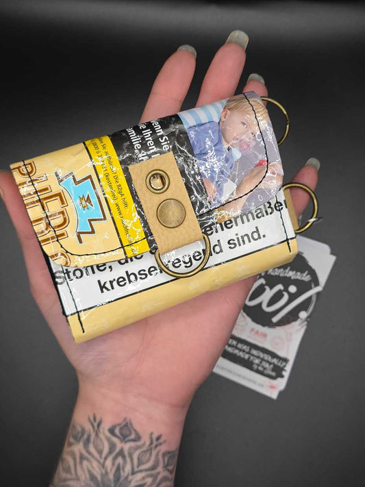 10.10 wallet - upcycled, beige cats