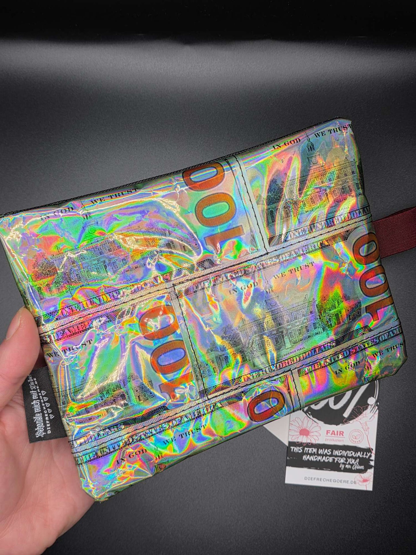 TB1.1 Trippy Zip Bag - upcycled