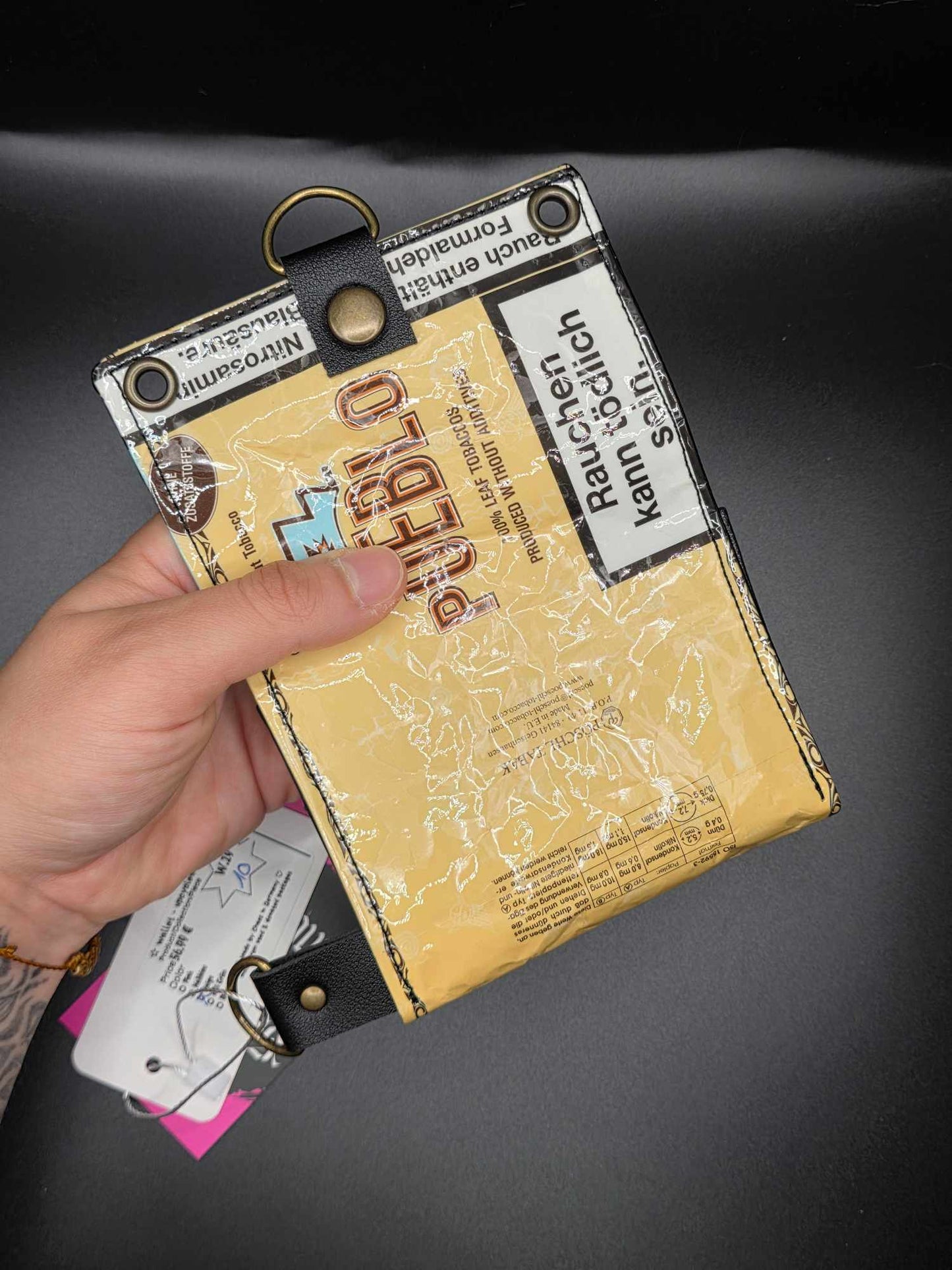 W19.10 wallet - upcycled